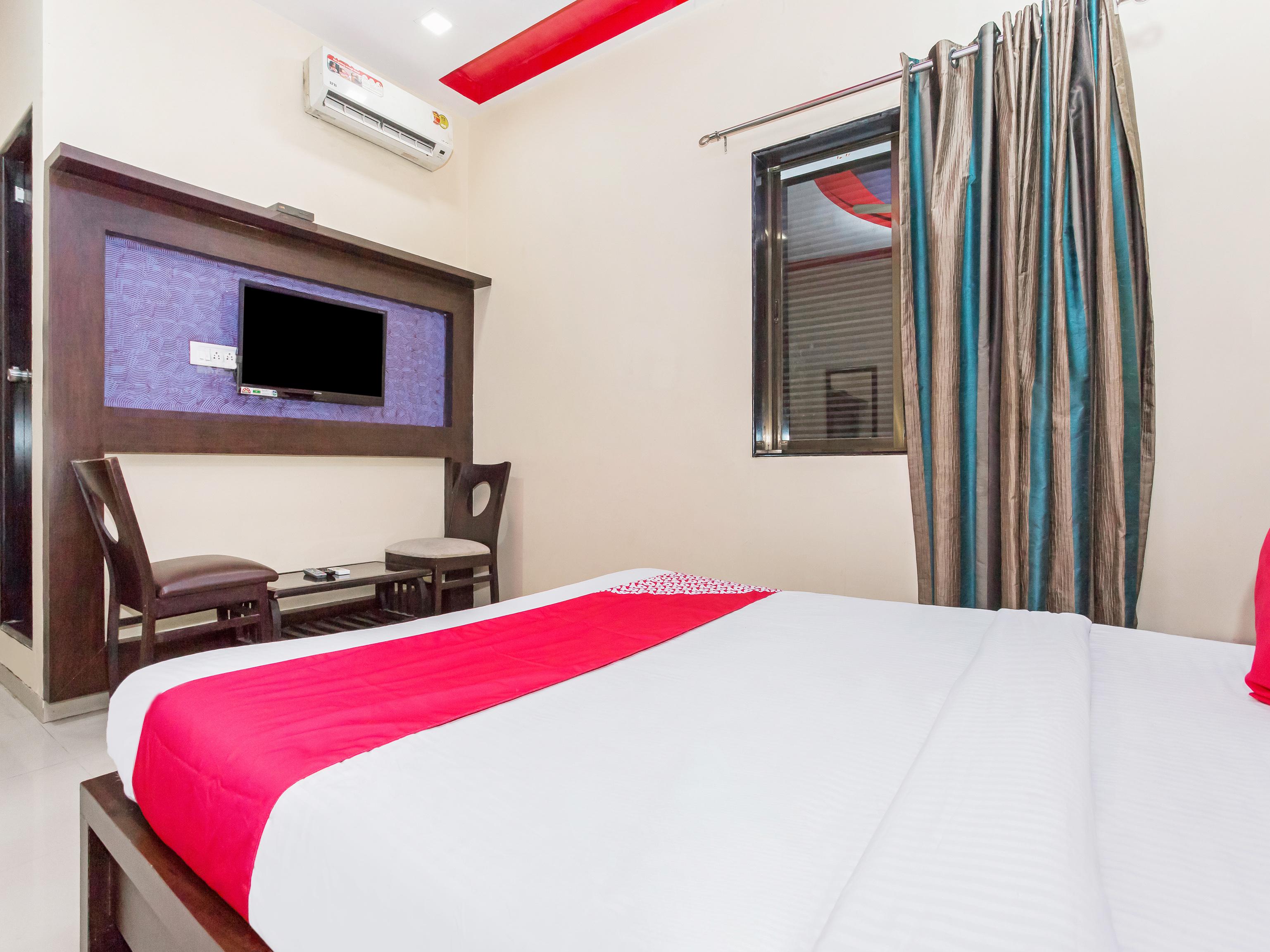 Hotel Adore Palace Mumbai  Buitenkant foto