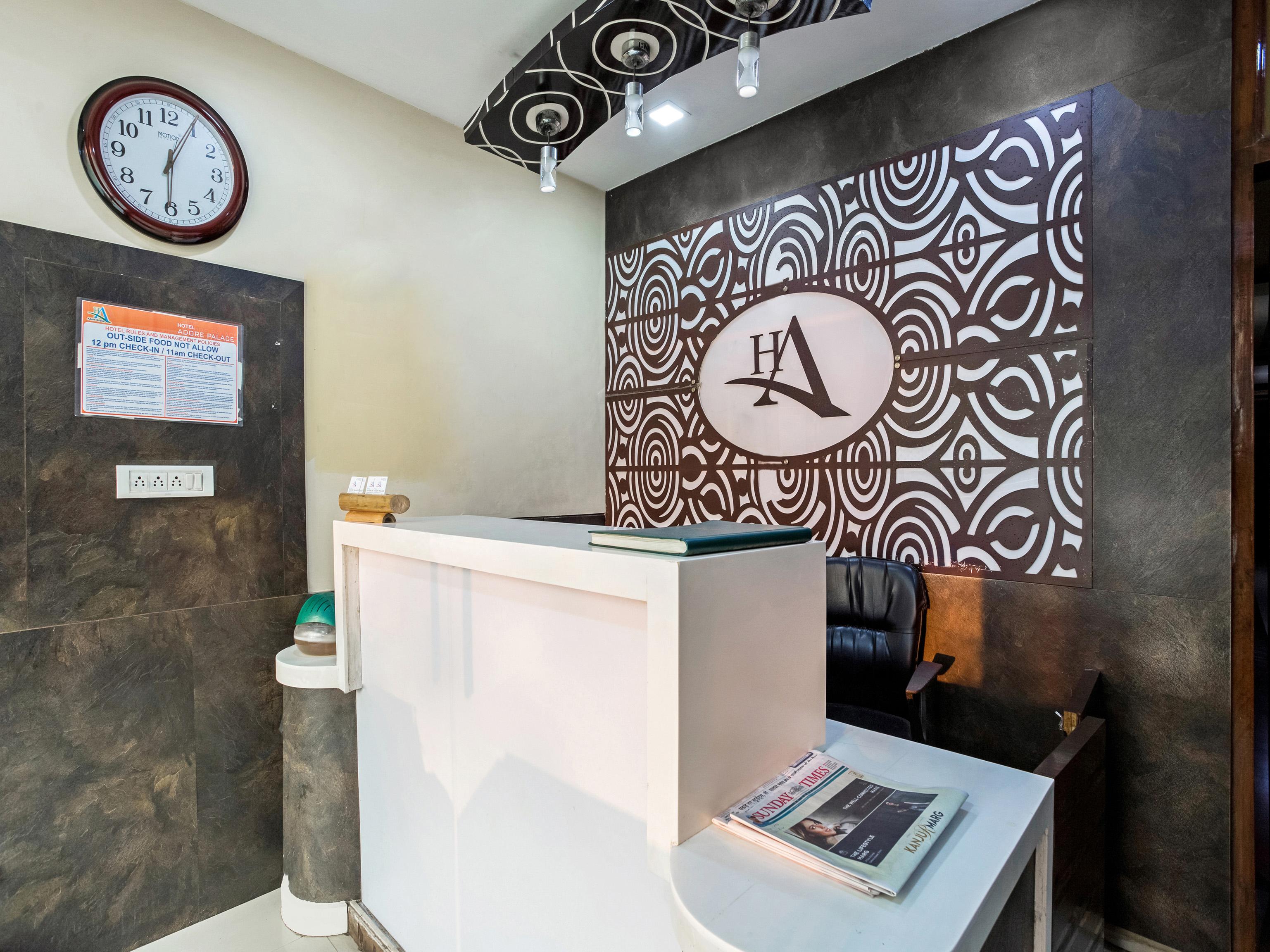 Hotel Adore Palace Mumbai  Buitenkant foto