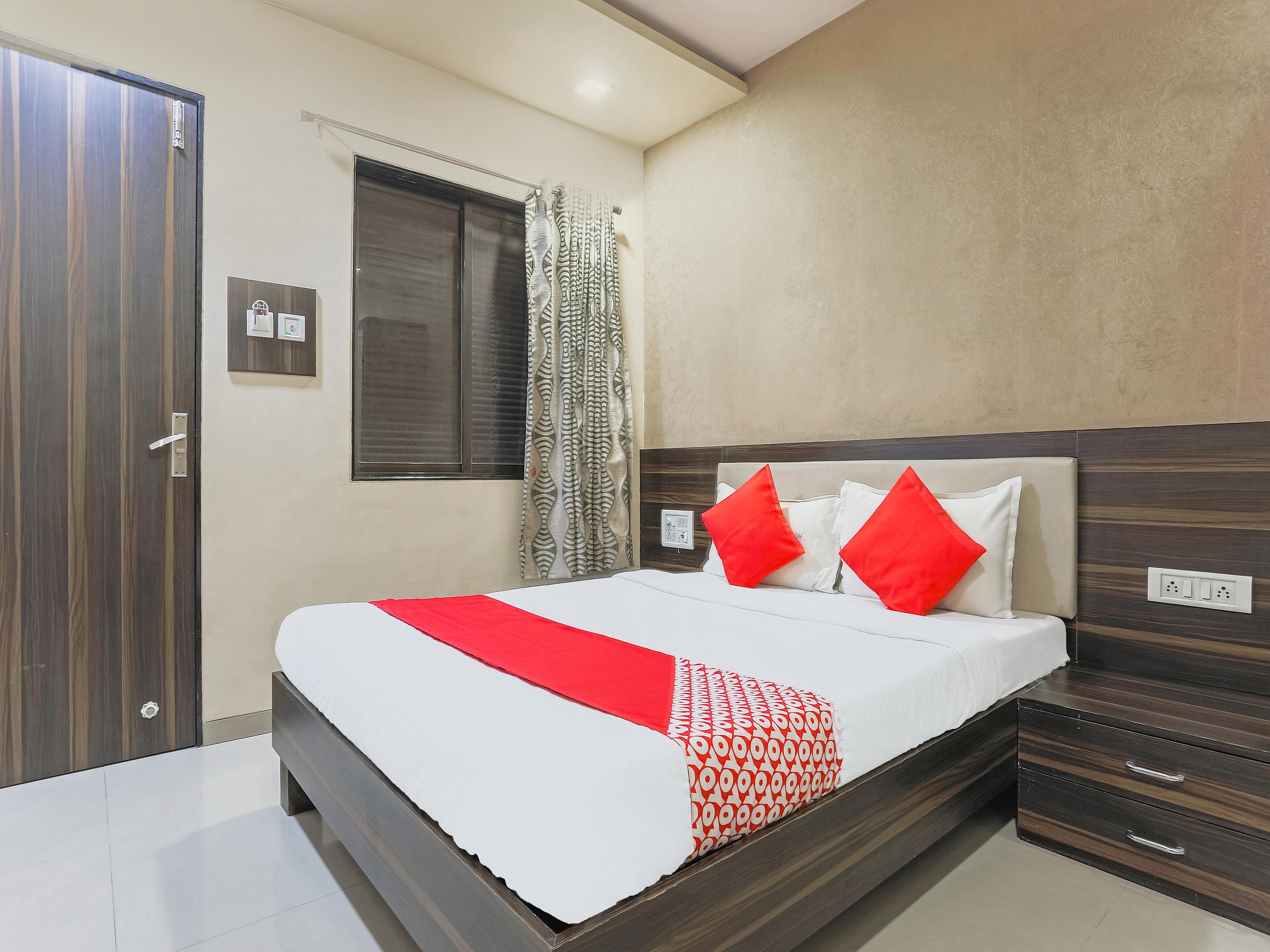 Hotel Adore Palace Mumbai  Buitenkant foto