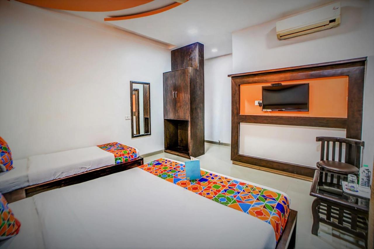 Hotel Adore Palace Mumbai  Buitenkant foto