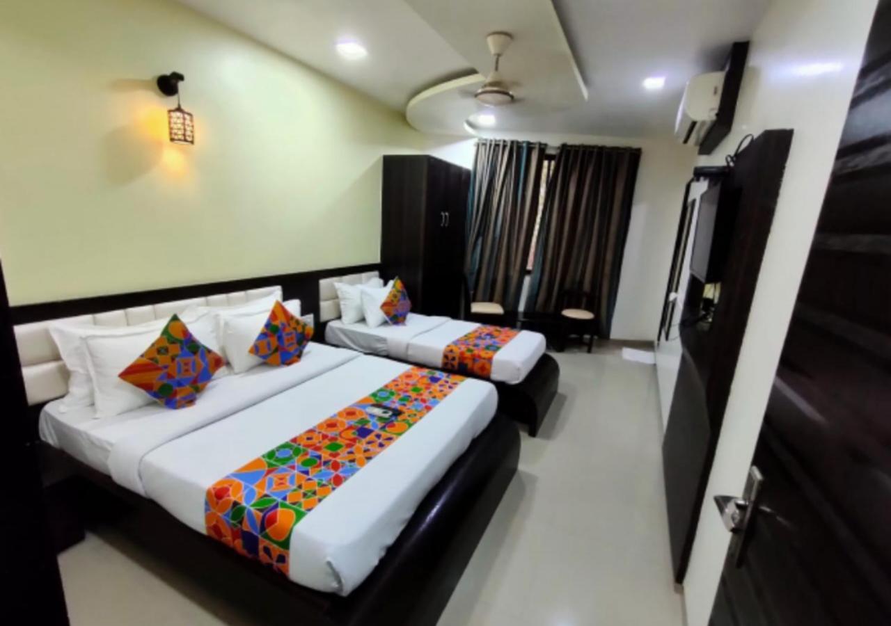 Hotel Adore Palace Mumbai  Buitenkant foto