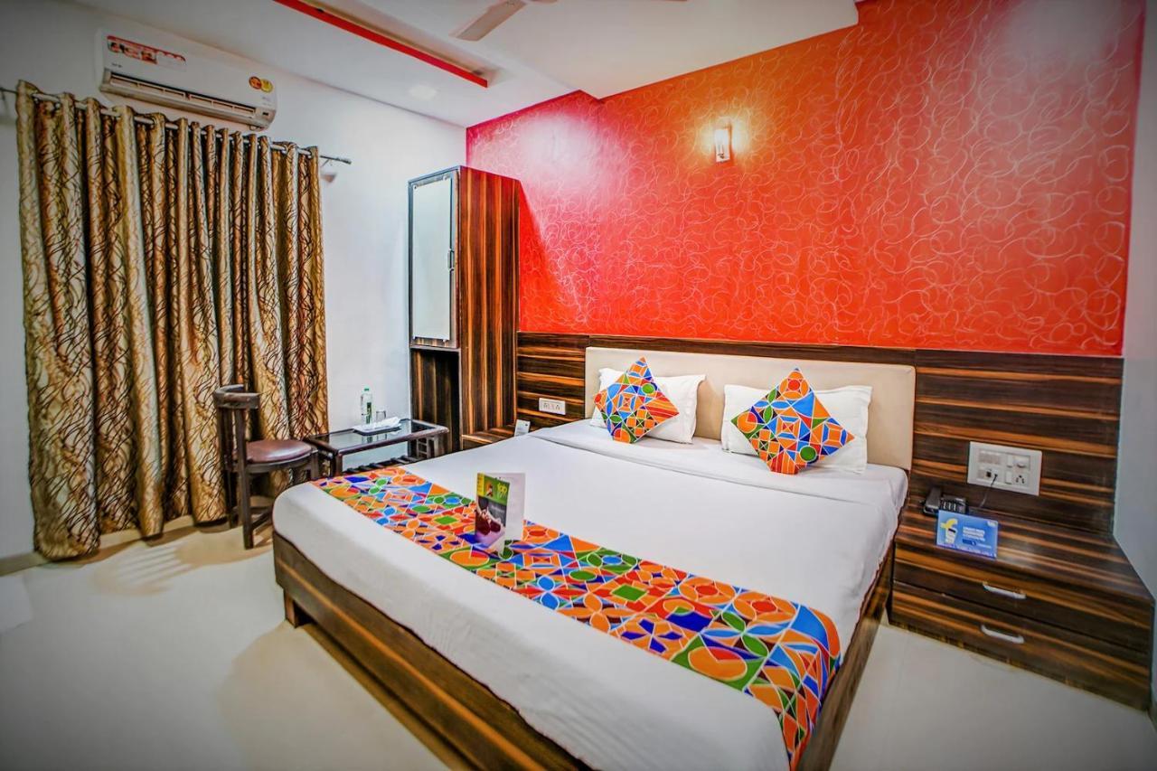 Hotel Adore Palace Mumbai  Buitenkant foto