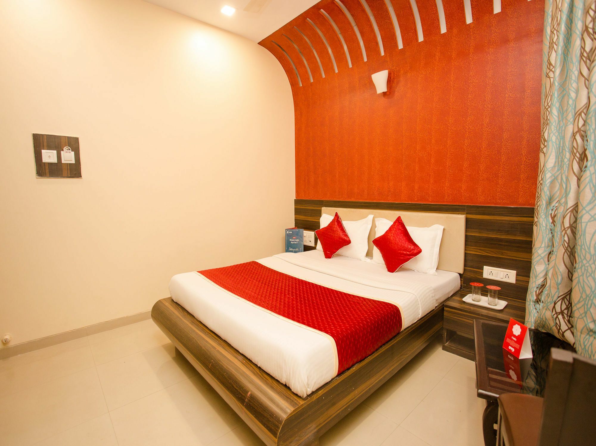 Hotel Adore Palace Mumbai  Buitenkant foto