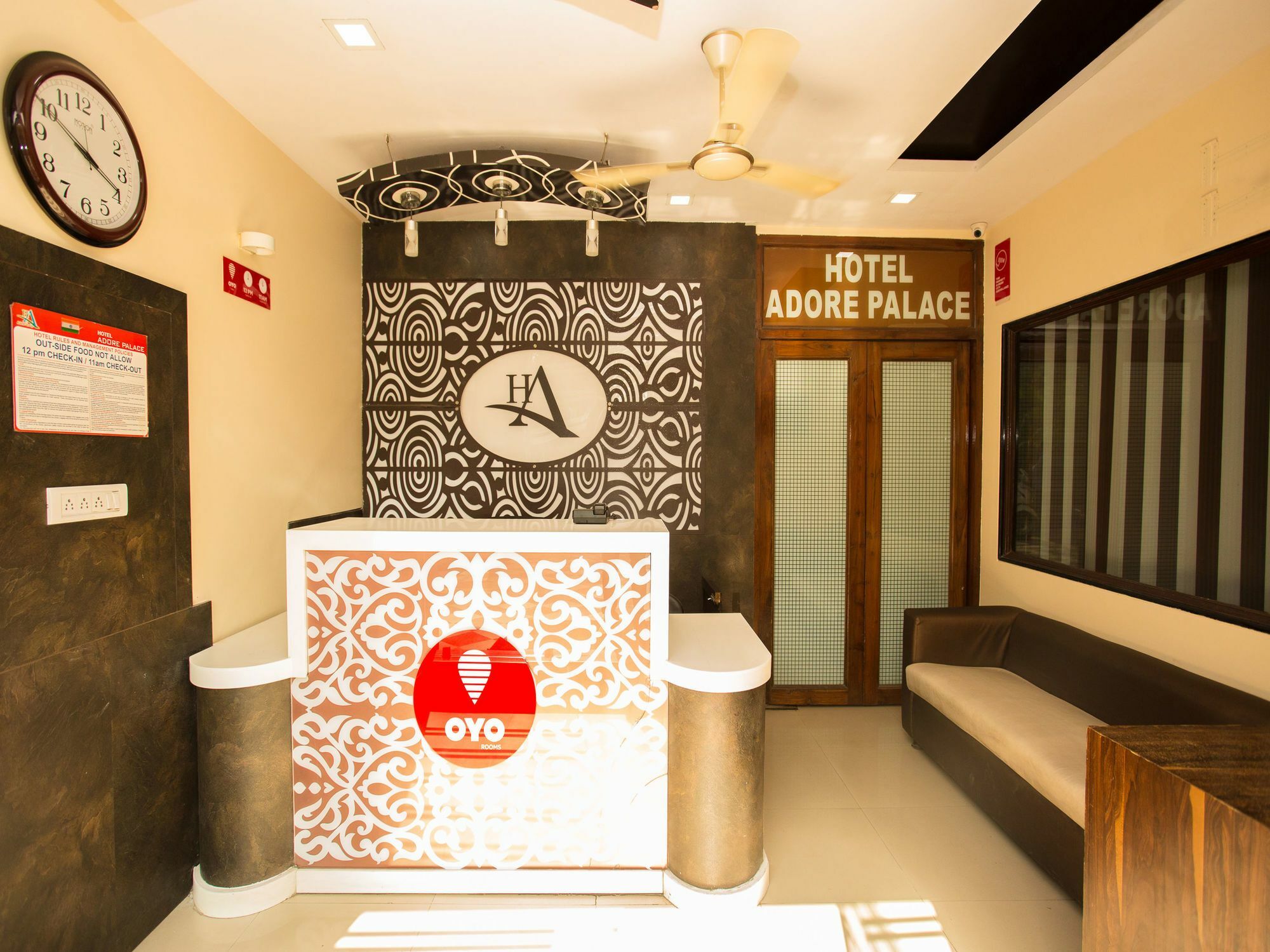 Hotel Adore Palace Mumbai  Buitenkant foto