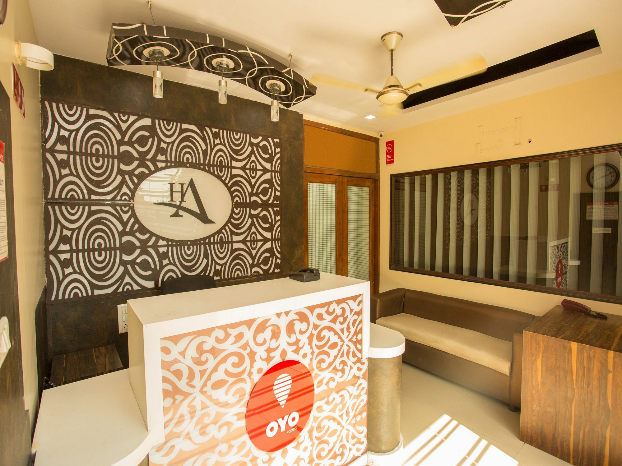 Hotel Adore Palace Mumbai  Buitenkant foto
