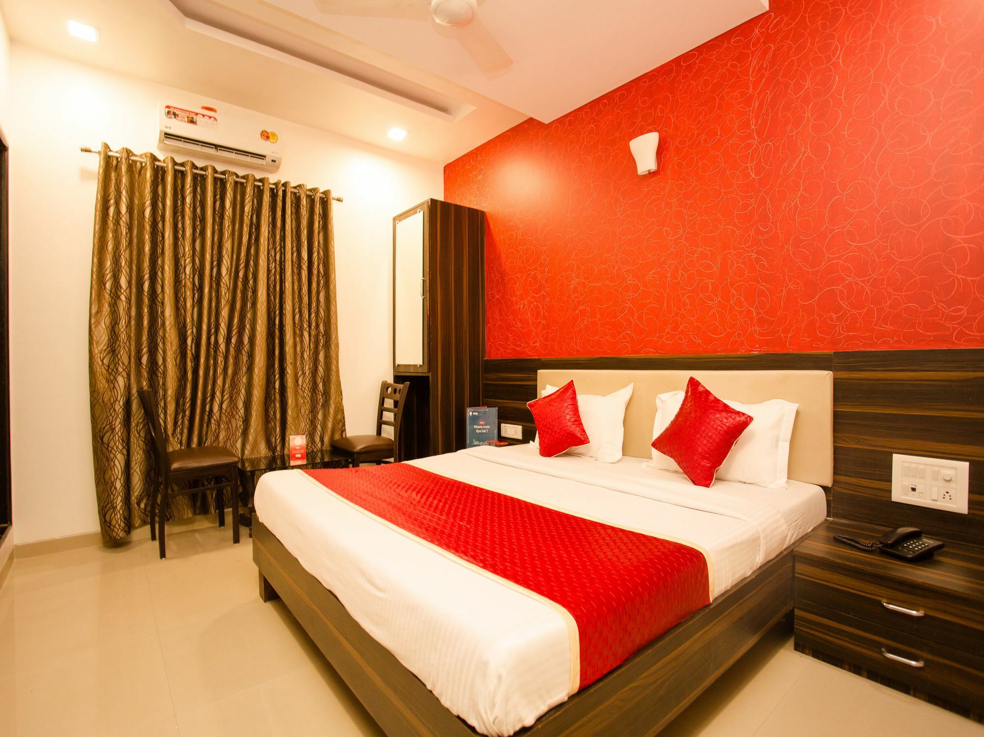 Hotel Adore Palace Mumbai  Buitenkant foto
